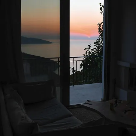 Cyanic Horizon بيت للعطل Dhrakata